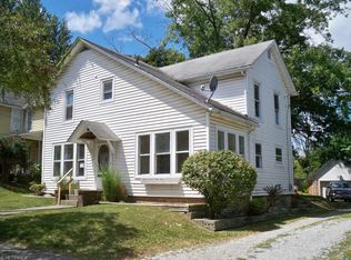 150 N Main St, Creston, OH