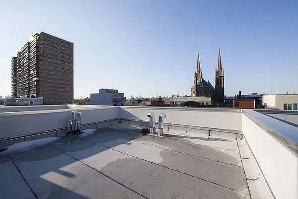 Rented by Brooklyn Group | media 24