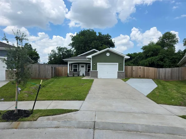 219 Dipping Stream St, Houston, TX 77076