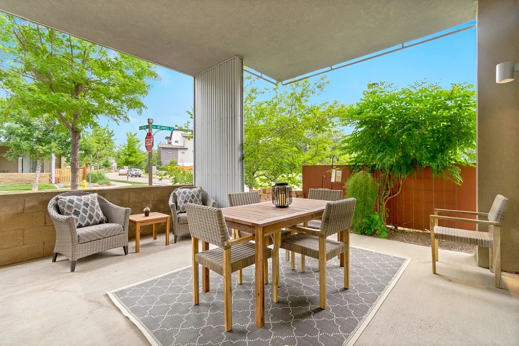 2 bed, 1280 sqft, $3,650 — Photo 2