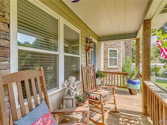 3rd image of 14860 Riverview Dr