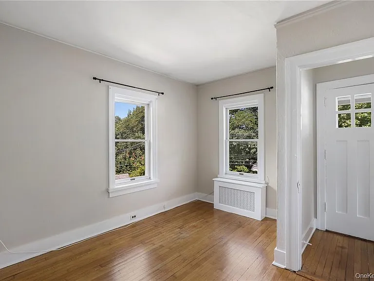 16 Terrace Pl — Photo 3