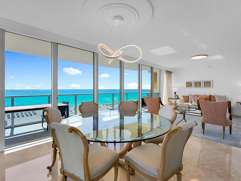 1455 Ocean Dr #909 — Photo 2
