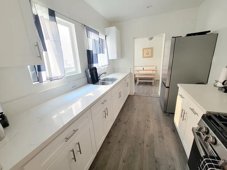 1427 S Shenandoah St #1427 — Photo 7