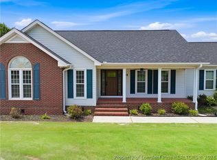 44 Oak Hill Dr, Dunn, NC 28334