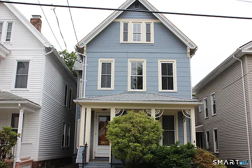 28 Cottage St #1 Photo 1