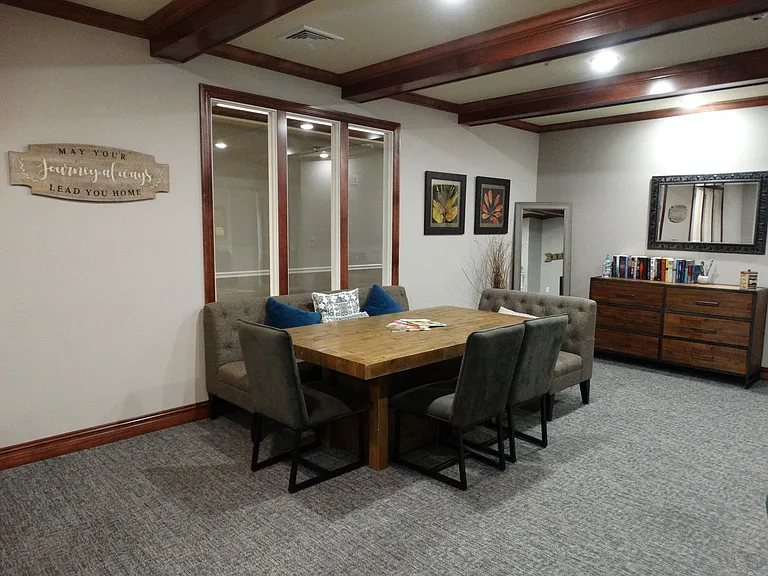 Grasslands Apartments — Photo 28