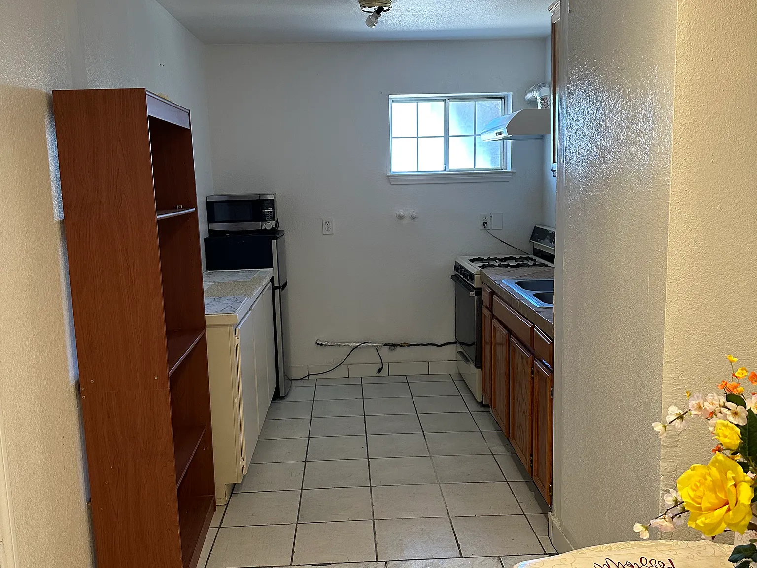 17374 Trinity Dr — Photo 3