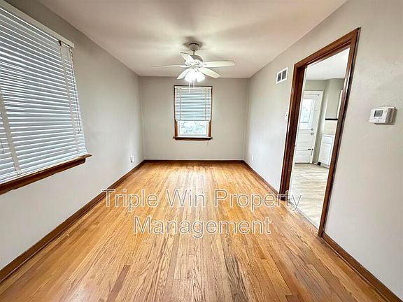 4th image of 8664 Belhaven Dr