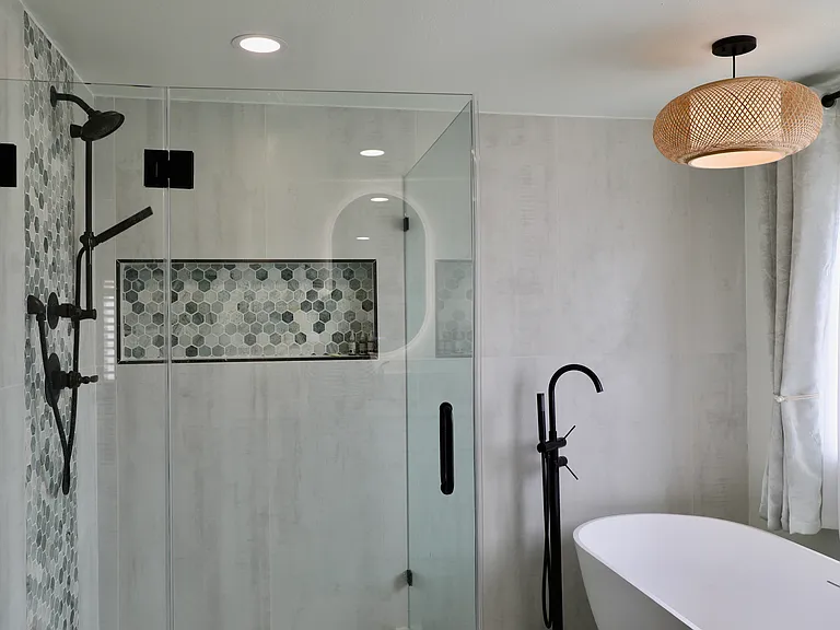 2411 Monaco Dr — Photo 44