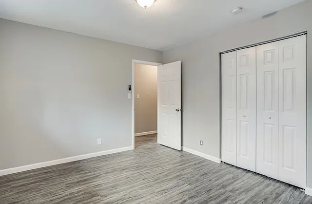 755 E Red Bud Rd #101 — Photo 6