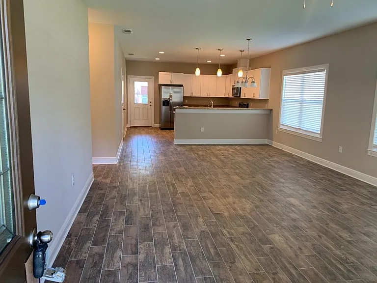 2273 Palo Alto St — Photo 3