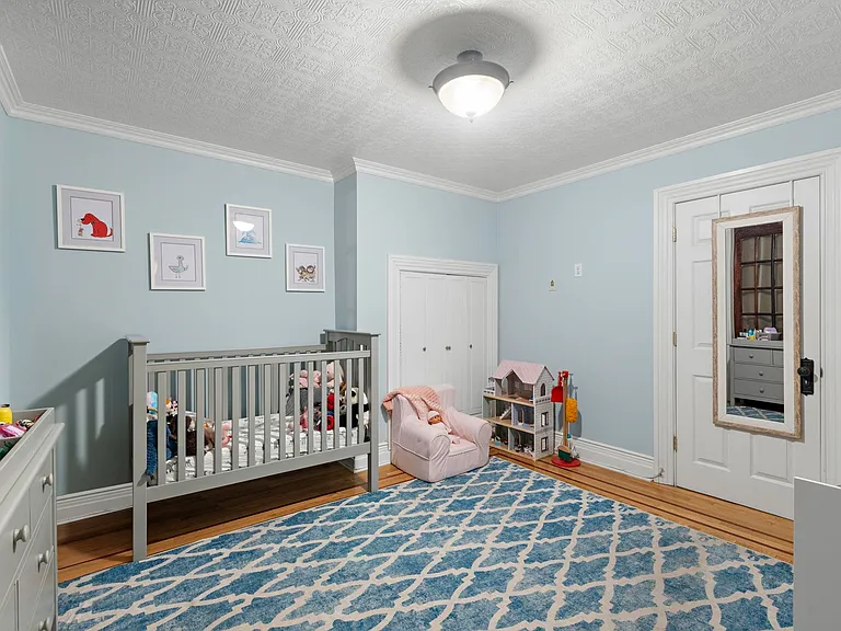 910 Hudson St #1 — Photo 16