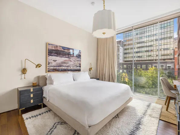 527 West 27th Street image 10 of 24