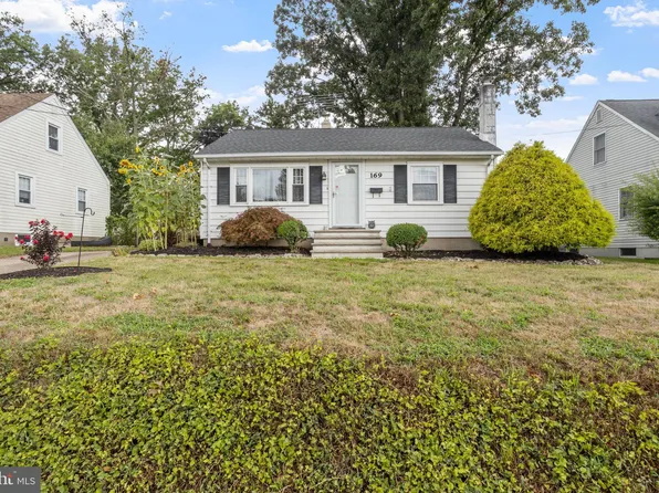 169 Regina Ave, Hamilton, NJ 08619