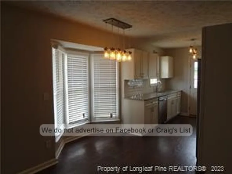 7105 Kearny Ave — Photo 3