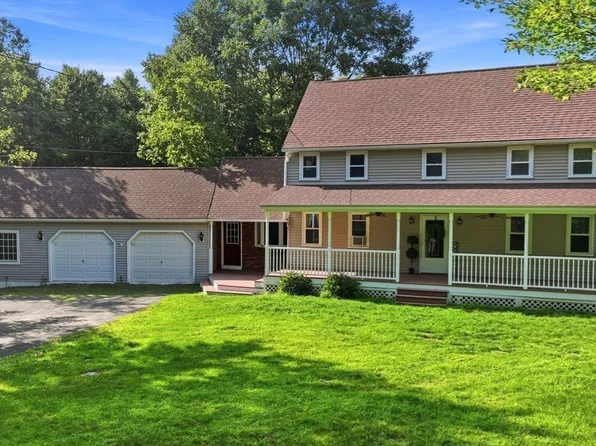 705 General Knox Rd, Russell, MA 01071