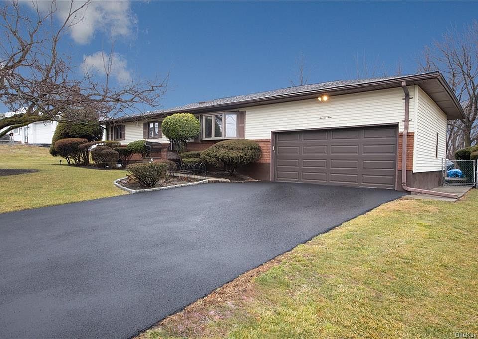 1st image of 29 Hoke Dr