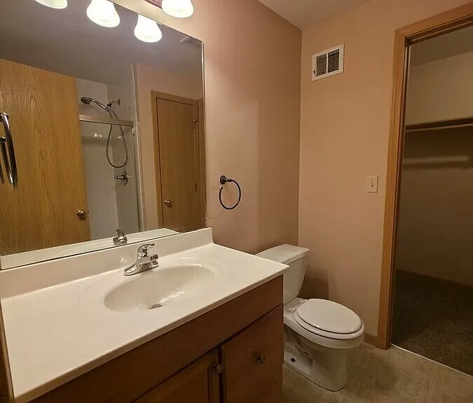 518 NW Mill Ct — Photo 10