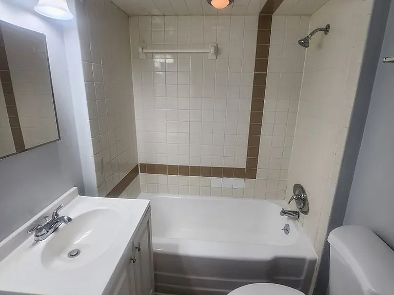 207 N 8th St — Photo 5