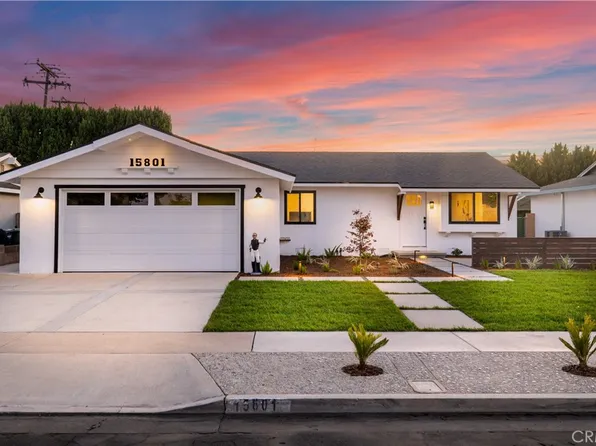 15801 Carrie Ln, Huntington Beach, CA 92647
