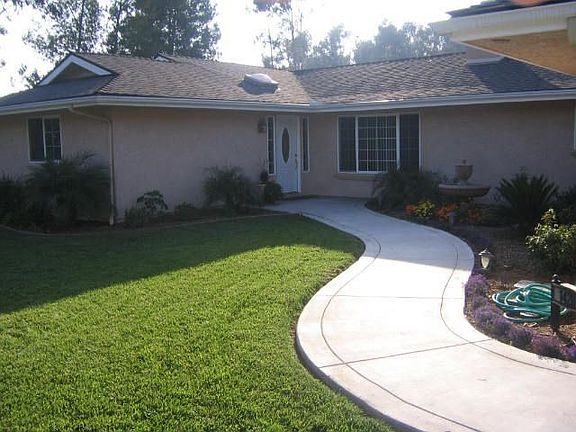 Welcoming Walk Way & Landscaping
