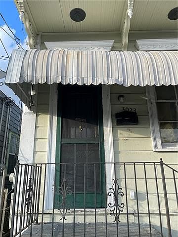 1st image of 3023 Baudin St
