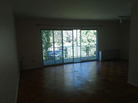 3rd image of 3535 Chevy Chase Lake Dr APT 301