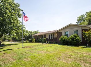 101 Bostring Dr, Hendersonville, TN 37075