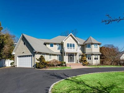 115 Widgeon Court, Great River, NY, 11739