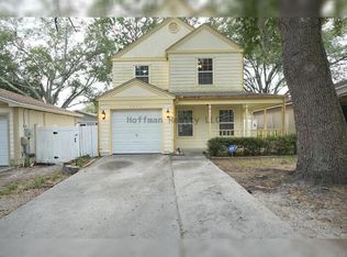 7605 Glades Ct, Temple Terrace, FL 33637