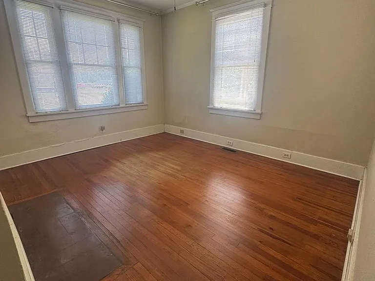 1804 Central Ave — Photo 4