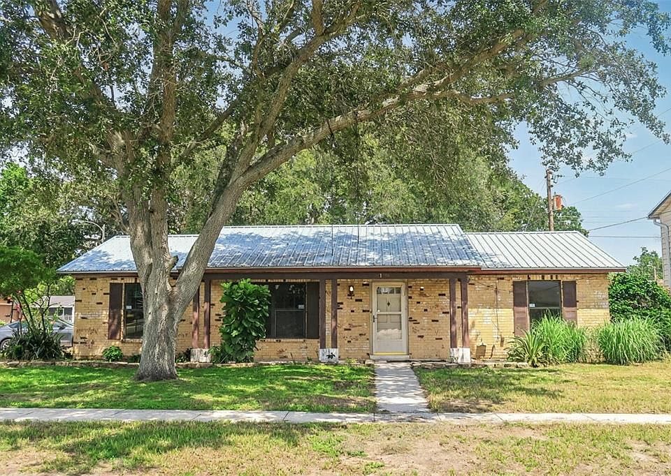 1st image of 1706 DANA PLACE