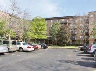 720 Wellington Ave UNIT 109, Elk Grove Village, IL