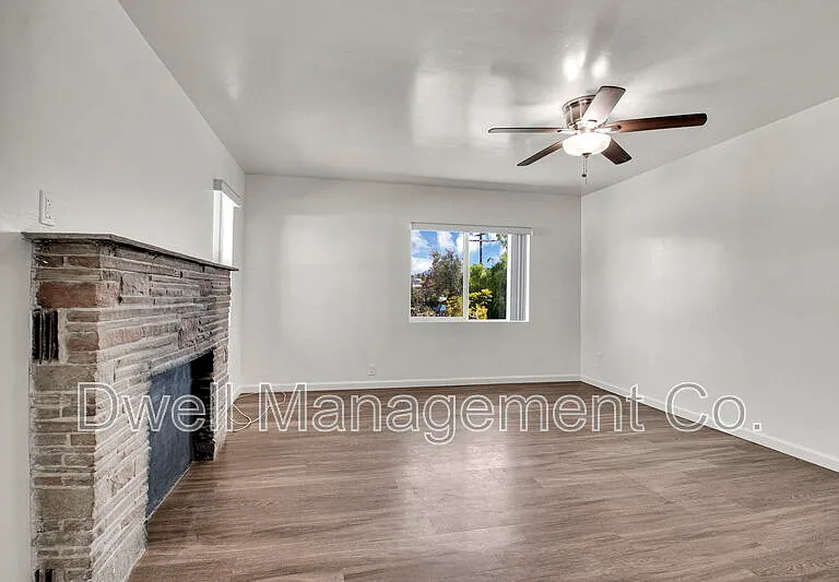 9105 Rosedale Dr — Photo 7