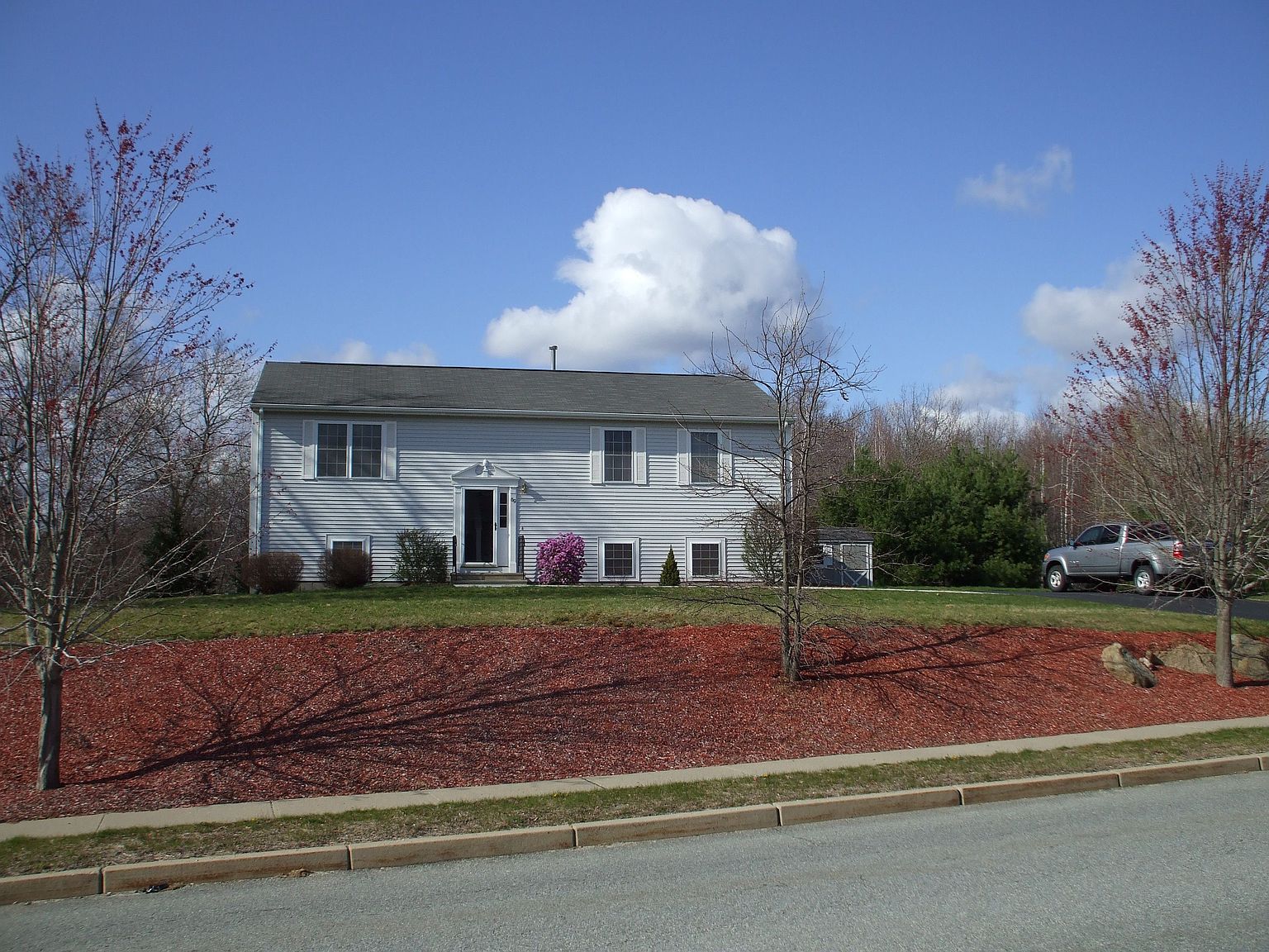 69 Hunters Crossing Dr, Coventry, RI 02816 Zillow