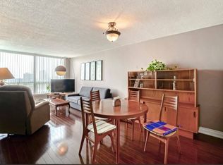 4450 Tucana Ct #902, Mississauga, ON L5R3R4