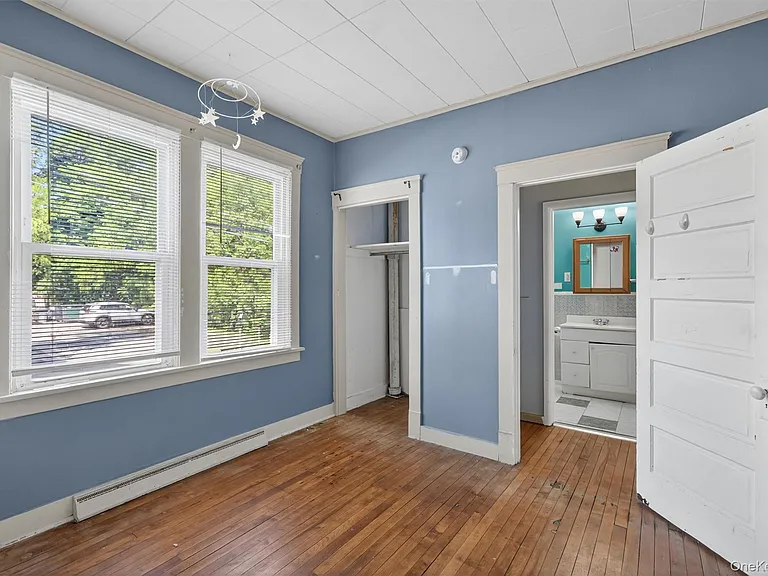 4 Montgomery Rd #1 — Photo 12