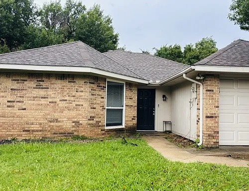 2208 Placid Dr Photo 1