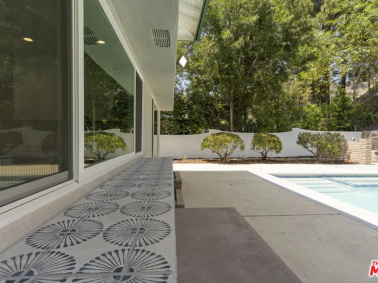 3062 Arrowhead Dr — Photo 28