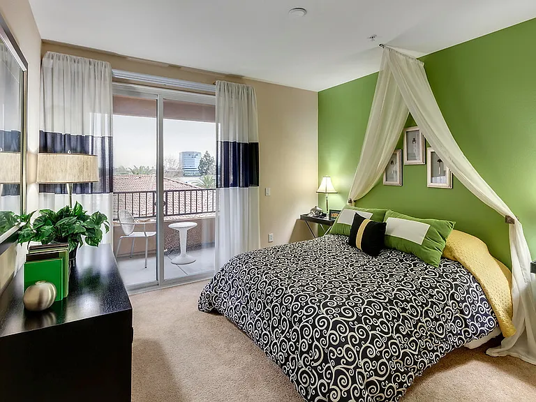 Renaissance at Uptown Orange — Photo 9