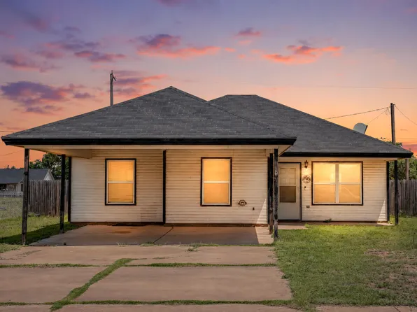 319 E Queens St, Lubbock, TX 79403