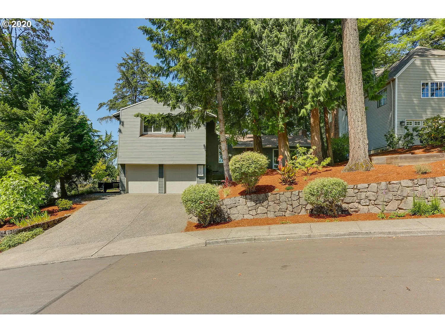 6925 SW Barbara Ln photo 1