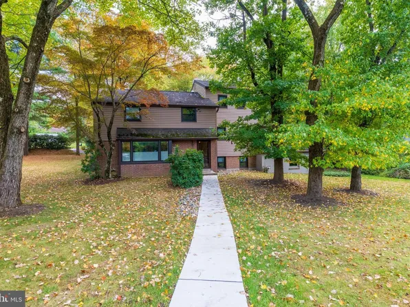 2390 Terwood Rd, Huntingdon Valley, PA 19006