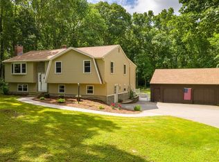 82 Crouch Rd, Amston, CT 06231