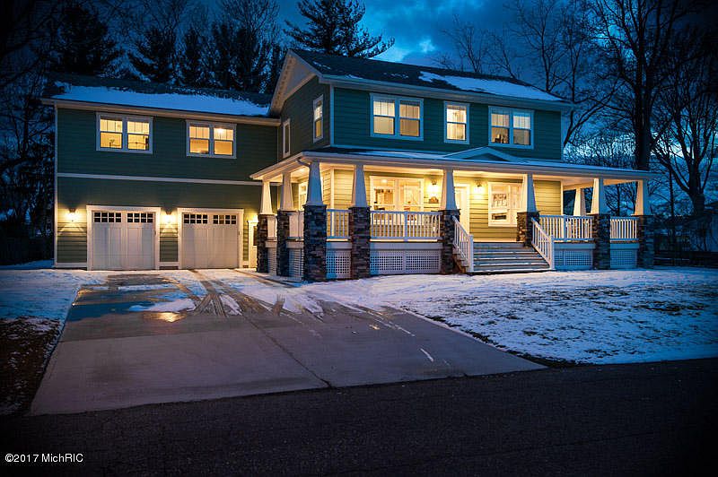 1st image of 70 Elm Ct