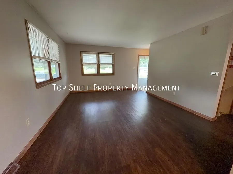 2 bed, 884 sqft, $1,145 — Photo 2