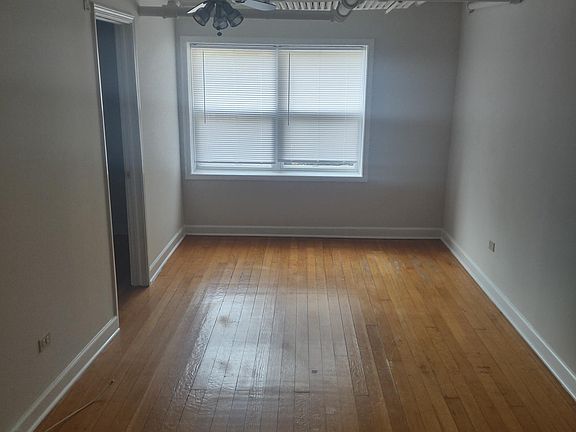 2nd image of 1028 S Oak Park Ave #Basement