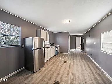 1st image of 1433 S Kimbrel Ave