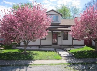 7 S Richland St, Freeburg, IL
